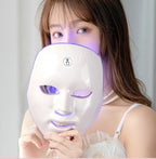 Maschera LED Fototerapia Viso – Il Segreto di una Luminosità Naturale